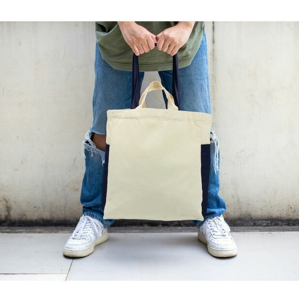 Torba bawełniana z wszytym dnem i bocznymi kieszeniami do nadruku